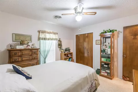 Bedroom - 476 Scott St, Tye, TX 79563 photo 1 of 2