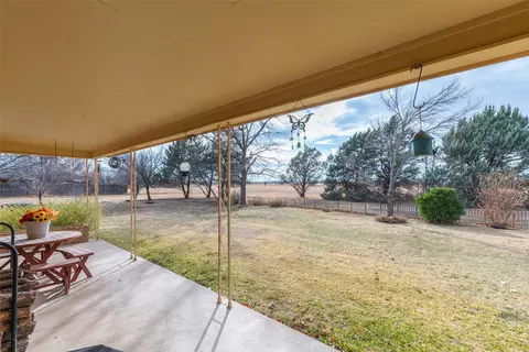 Exterior - 476 Scott St, Tye, TX 79563 photo 7 of 9