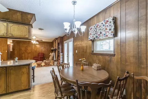 Dining - 476 Scott St, Tye, TX 79563 photo 1 of 1