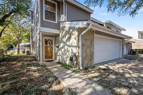 2920 Shady Lake Cir, Carrollton, TX 75006