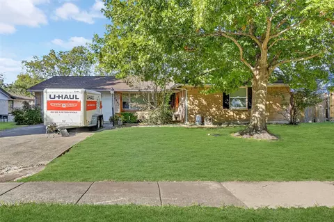 2947 Cameo Ln, Farmers Branch, TX 75234