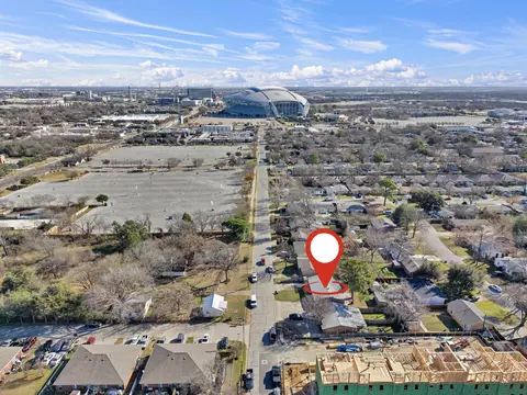 210 Slaughter St, Arlington, TX 76011