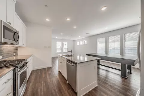 Kitchen - 405 Matchbox St, Argyle, TX 76226 photo 4 of 4