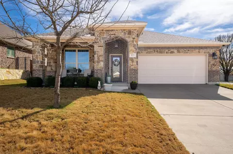 923 White Marlin Dr, Burleson, TX 76028