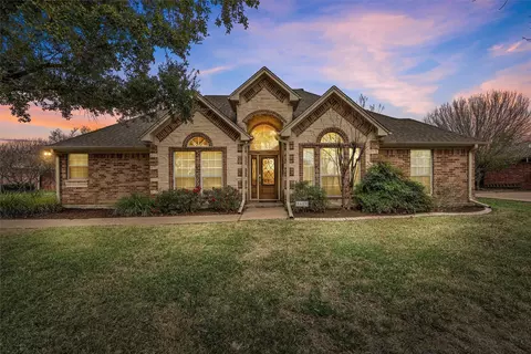 1689 W Tate Ave, Robinson, TX 76706