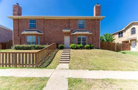 1953 Timber Oaks Dr, Garland, TX 75040