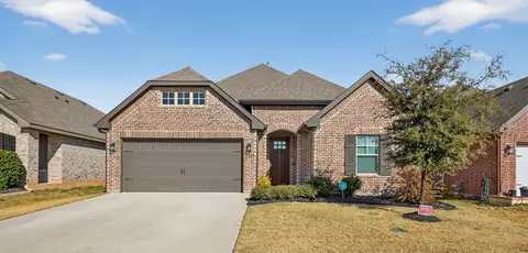 6317 Red Cliff Dr, Fort Worth, TX 76179