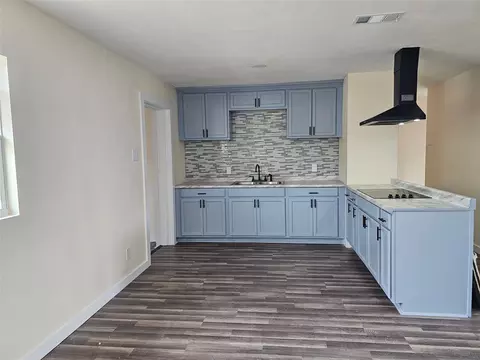 4317 Gram Ln, Bellmead, TX 76705