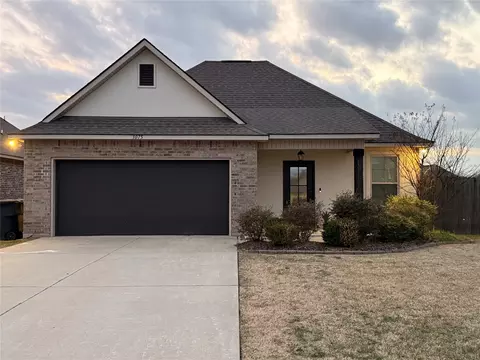 3075 Grace Harper Dr, Bossier City, LA 71112