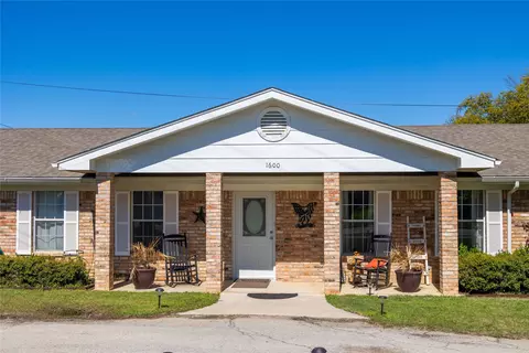 1600 Shaw Dr, Brownwood, TX 76801