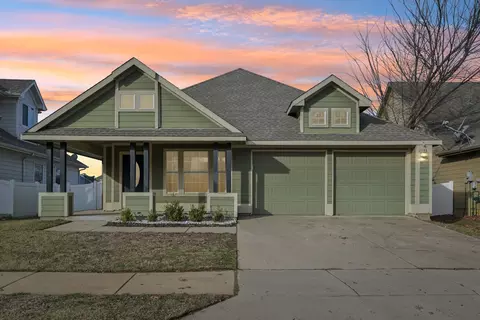 1633 Mary Ln, Providence Village, TX 76227