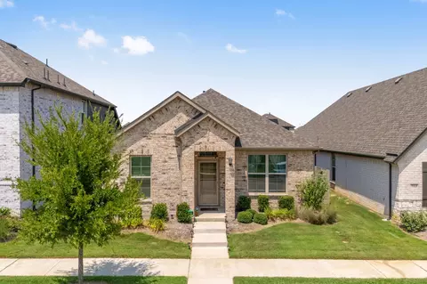 Exterior - 716 Lamp Post Ln, Argyle, TX 76226 photo 7 of 7