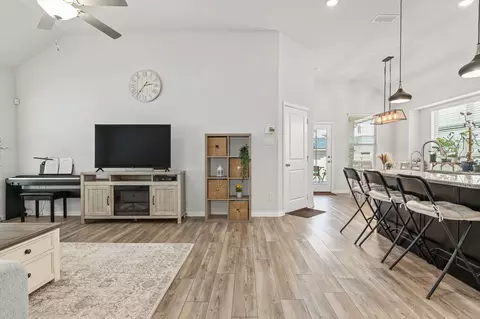 Entry Way - 716 Lamp Post Ln, Argyle, TX 76226 photo 4 of 4