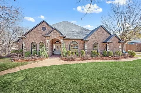 1604 Lost Lake Dr, Keller, TX 76248