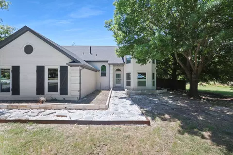 147 River Rd, Decatur, TX 76234