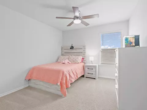 Bedroom - 157 Greengate Dr, Boyd, TX 76023 photo 4 of 6
