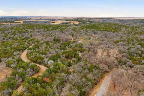 444 Red Bud Hl, Valley Mills, TX 76689
