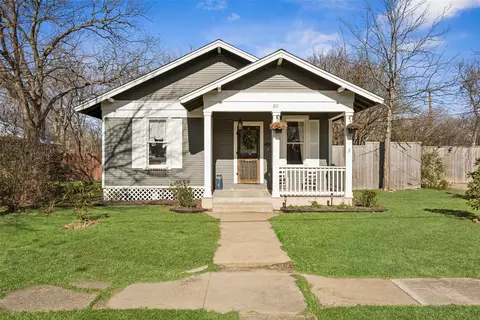 211 E Ross St, Waxahachie, TX 75165