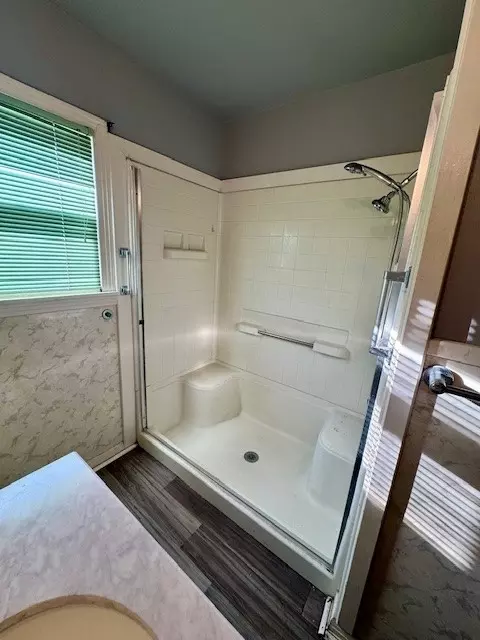 Bath - 3024 Edna Ave, Waco, TX 76708 photo 2 of 2