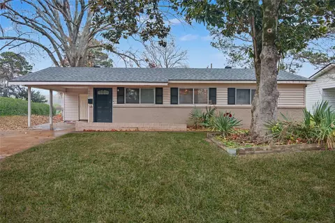 9427 Woodcrest Dr, Shreveport, LA 71118