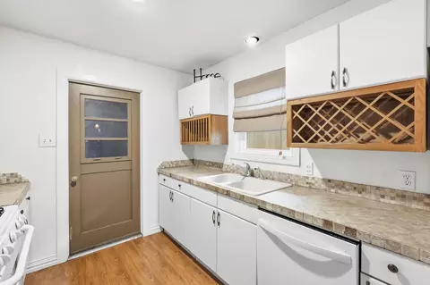 Kitchen - 404 E Huitt Ln, Euless, TX 76040 photo 2 of 6