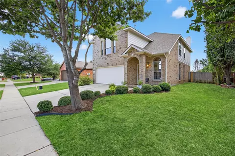 12116 Walden Wood Dr, Fort Worth, TX 76244
