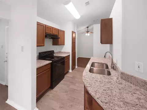 Kitchen - 1408 Hackamore St, Mesquite, TX 75149 photo 2 of 2