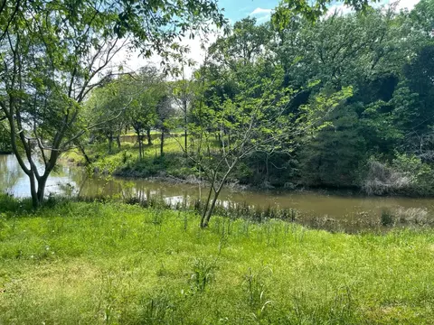 103 Cree St, Mabank, TX 75156