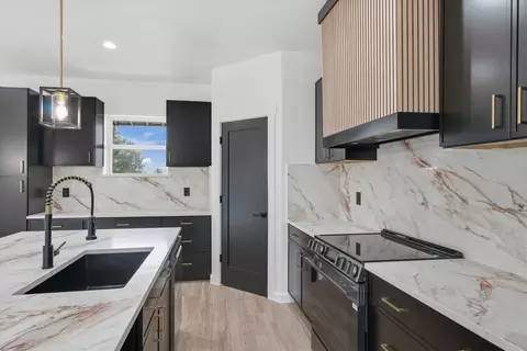 Kitchen - 17531 County Road 2507, Eustace, TX 75124 photo 5 of 6