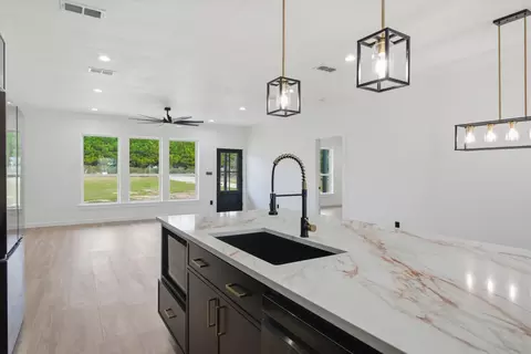 Kitchen - 17531 County Road 2507, Eustace, TX 75124 photo 3 of 6