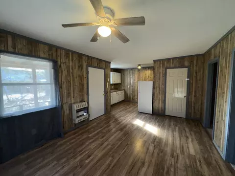 Living - 1980 Apache Rd, Quinlan, TX 75474 photo 1 of 2