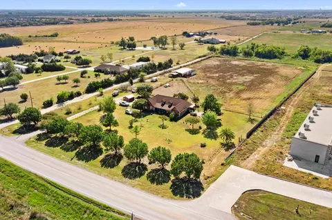 712 E Cook St, Royse City, TX 75189