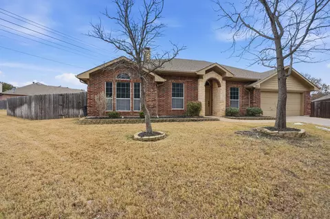 3914 Tristan Ct, Denton, TX 76208