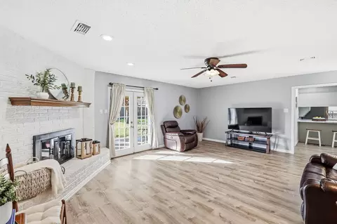 816 Ruidoso Dr, Saginaw, TX 76179