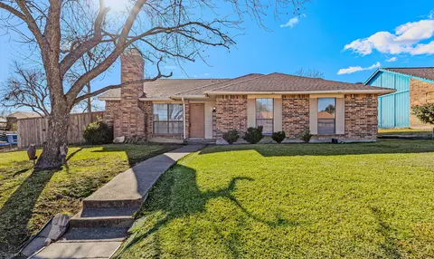 2008 Catskill Dr, Mesquite, TX 75149