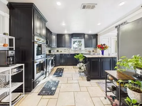 Kitchen - 516 E 6th St, Irving, TX 75060 photo 1 of 3