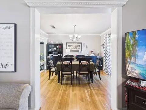 Dining - 516 E 6th St, Irving, TX 75060 photo 1 of 3