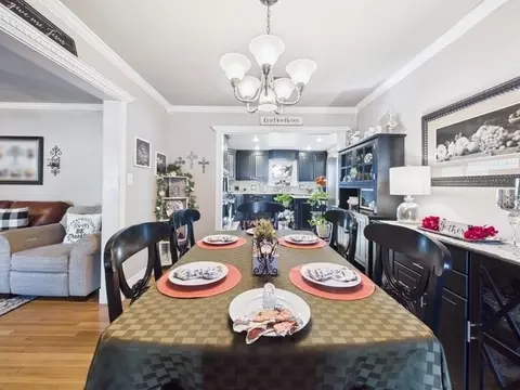 Dining - 516 E 6th St, Irving, TX 75060 photo 3 of 3