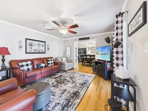 Living - 516 E 6th St, Irving, TX 75060 photo 1 of 3