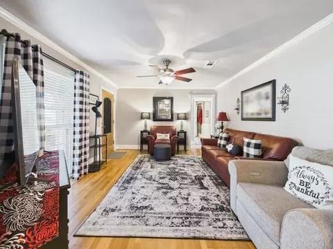 Living - 516 E 6th St, Irving, TX 75060 photo 3 of 3
