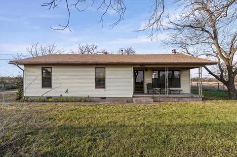 1127 Leroy Pkwy, Elm Mott, TX 76640