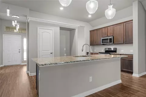 Entry Way - 3917 S Fork Ranch Rd, Waco, TX 76705 photo 3 of 4