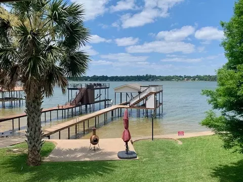 201 N Oak Acres Dr N, Malakoff, TX 75148