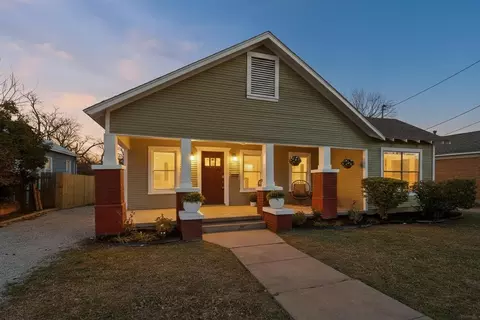 2511 Lipscomb St, Fort Worth, TX 76110