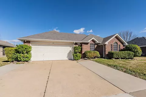 341 Loma Alta Dr, Mesquite, TX 75150