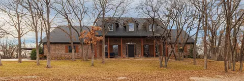 505 Spring Valley Rd, Paradise, TX 76073