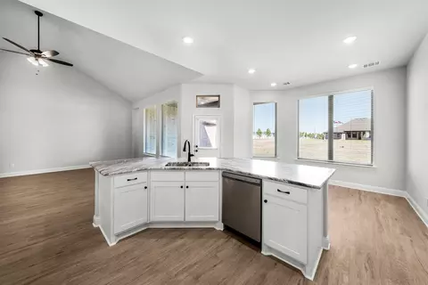 Kitchen - 111 Doris, Canton, TX 75103 photo 4 of 4
