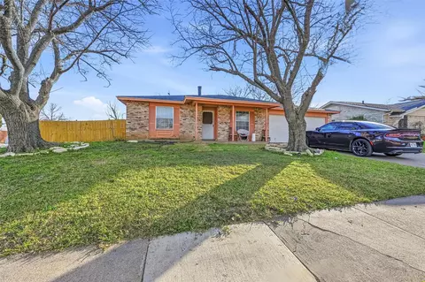 1308 Harvest Hill Ln, Arlington, TX 76014