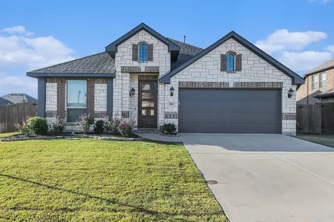 303 Pineview Ln, Ponder, TX 76259