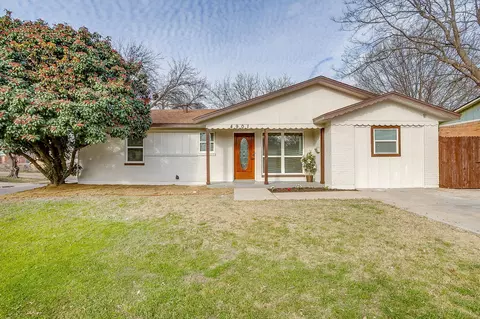4901 Camille Ct, Fort Worth, TX 76135